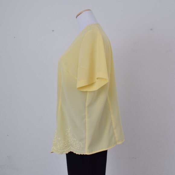 Vintage 90s Yellow Polyester Embroidered Blouse | size Large - Picture 2 of 12